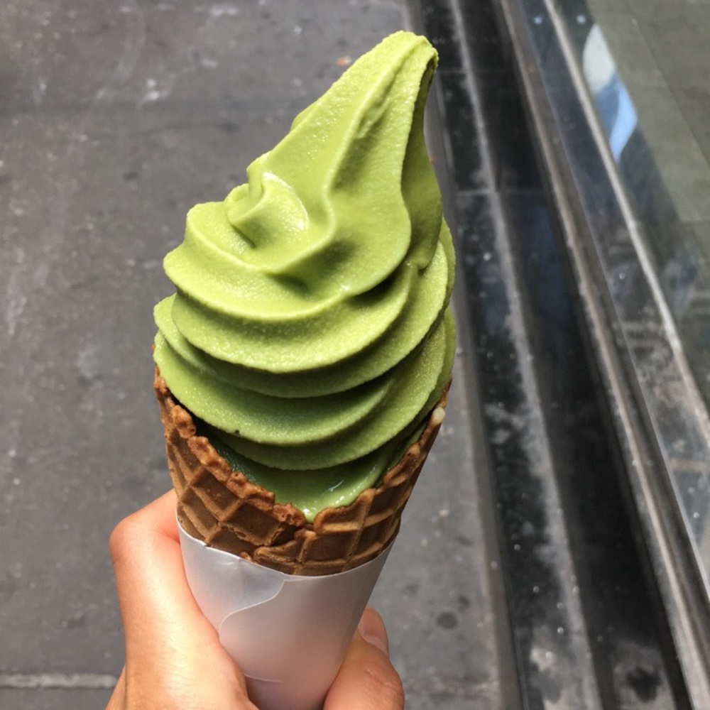 Meet your Posher, Nicole